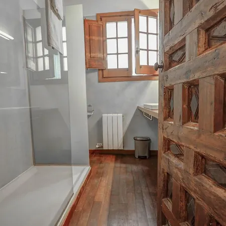 فيلة Aralinn By Hello Homes